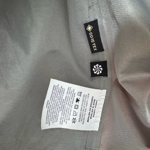 Nike ACG Misery Ridge Jacket - Picture 9 of 9